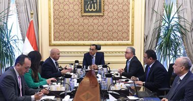 رئيس الوزراء يتابع الموقف التنفيذى لمشروع استكمال وتطوير ميناء العين السخنة