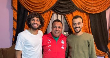 محمد الننى يزور أسرته بالمحلة في إجازة سريعة بعد ودية المنتخب.. صور