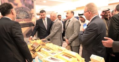 محافظ أسوان يشارك فى افتتاح فعاليات المهرجان الدولى الرابع للتمور بعمان..صور