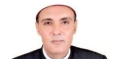 وزير الأوقاف يصرف 100 ألف جنيه لإمام مسجد لفوزه بجائزة المحفظ المثالى