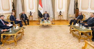 وزير الإنتاج الحربى يستقبل سفير بيلاروسيا لمناقشة تعزيز التعاون الثنائى