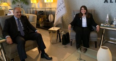 وزيرة الهجرة تصل إلى الرياض للقاء أكبر جالية مصرية بالخارج وكبار المسئولين