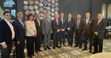 تجديد التفاهم بين جامعتى الإسكندرية وبيروت وبحث العلاقات المشتركة