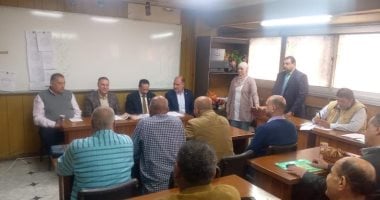نائب رئيس اتحاد العمال يفتتح الدورة التثقيفية الثانية للجان الخدمات الإدارية