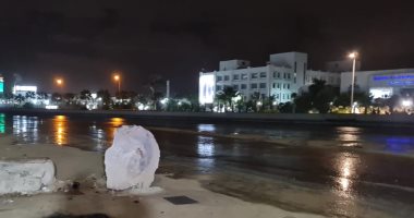 هطول أمطار على الطريق الصحراوى غرب الإسكندرية  