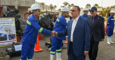 محافظ الإسكندرية يطمئن على جاهزية سيارات الصرف للتعامل مع أى أمطار