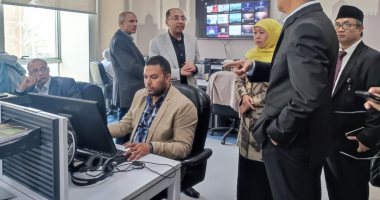محافظ جاوا الشرقية بإندونيسيا يزور مرصد الأزهر للتعرف على آلية العمل به