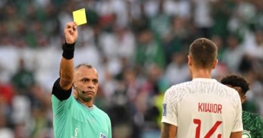 كأس العالم 2022.. 5 بطاقات صفراء فى شوط السعودية وبولندا الأول