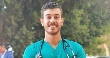 حسن خاتمة.. وفاة طالب بالشرقية قبل شهر من تخرجه بطب الأزهر ساجدا أثناء الصلاة.. القرية كلها فى الجنازة والأهالى يصفونه بالملاك.. والدته: "مع السلامة يا ابنى وعوضى عليك يا رب".. وهذه آخر كلماته.. صور