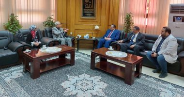 جامعة المنيا تستقبل رئيس الإدارة المركزية لطب الأسنان بوزارة الصحة