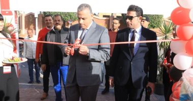 محافظ سوهاج يدشن فعاليات مبادرة "نحو مدينة آمنة" لتنمية الأسرة السوهاجية.. صور