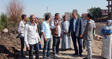 رئيس مدينة الطود يتابع أعمال تبطين ترعة المعلا ويتفقد توافر السلع.. صور