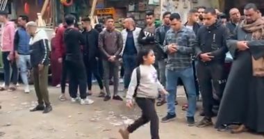 تشييع جثمان شاب لقي مصرعه بـ 9 أعيرة نارية على يد 4 بلطجية بشبرا الخيمة