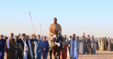 200 حصان عربى فى "مرماح الخيول".. شاهد تحدى الفرسان على أرض أسوان