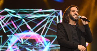 بهاء سلطان يتألق بحفل غنائي فى الإسكندرية رافعا شعار كامل العدد.. صور