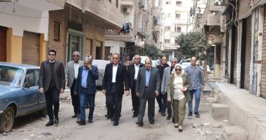 محافظ الشرقية يتفقد أعمال الرصف بالزقازيق ويوجه برفع كفاءة منطقة المعهد التجارى