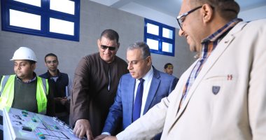 محافظ سوهاج يعلن التشغيل التجريبى لمحطة مياه مطورة بقرية الصوامعة شرق.. صور