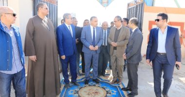 محافظ سوهاج يتفقد المدرسة الثانوية الزراعية الجديدة بقرية الصوامعة شرق