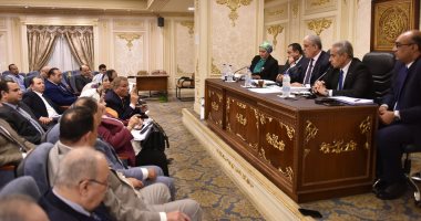 وزير القوى العاملة يشارك فى جلسة استماع بشأن "قانون العمل" فى البرلمان
