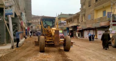 الجيزة تواصل تطوير شارع صيدناوى بالبدرشين لتيسير حركة المواطنين