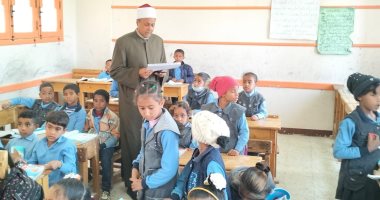 رئيس منطقة الأقصر الأزهرية يتفقد المعاهد لمتابعة العملية التعليمية.. صور