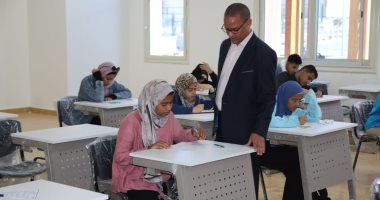 طلاب خدمات الصناعة بالأقصر يواصلون أداء الميد تيرم بجامعة طيبة التكنولوجية