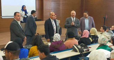 رئيس جامعة بنها يتفقد سير الامتحانات بالجامعة الأهلية ومقر العبور