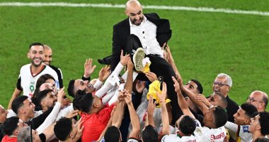 منتخب المغرب يكسر 13 رقمًا عربيًا في كأس العالم بعد تأهله لدور الـ 16