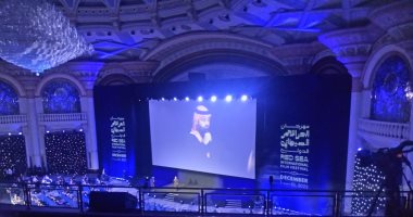 أوليفر ستون: أفلام مهرجان البحر الأحمر تذكرنى بالأفلام الإيطالية بعد الحرب العالمية
