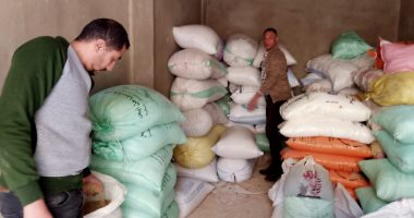 ضبط طن ونص أرز شعير بأحد المخازن قبل بيعه فى السوق السوداء بالأسكندرية
