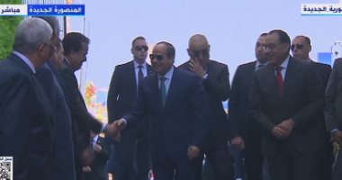 الرئيس السيسي يصل مقر افتتاح مدينة المنصورة الجديدة