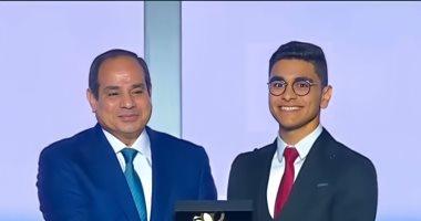 بعد تكريمه من الرئيس السيسى بالمنصورة الجديدة.. جيوفانى يونان: تكريم الرئيس ذكرى لن تنسى وخطوة فارقة فى حياتى.. التحقت بكلية الطب جامعة المنصورة الأهلية وحصلت على منحة مجانية للعام الثانى لتفوقى دراسيا.. صور