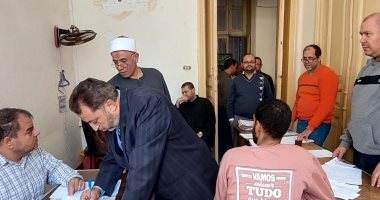 وكيل أوقاف الإسكندرية يتفقد الأقسام الإدارية للتأكد من انضباط العمل 