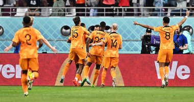 هولندا أول المتأهلين إلى ربع نهائى كأس العالم 2022.. الطواحين الهولندية تتخطى أمريكا فى دور الـ16.. البرتقالى ينتظر الفائز من الأرجنتين وأستراليا.. دومفريس رجل المباراة.. وديباى ثانى الهدافين