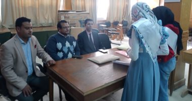 إجراء انتخابات الاتحادات الطلابية فى 11 كلية بجامعة حلوان.. صور
