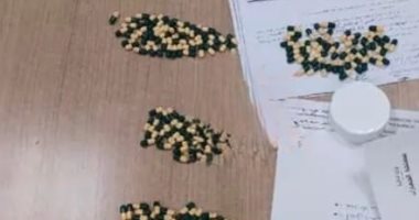  جمارك مطار القاهرة تضبط محاولة تهريب عدد من كبسولات الترامادول المخدرة  
