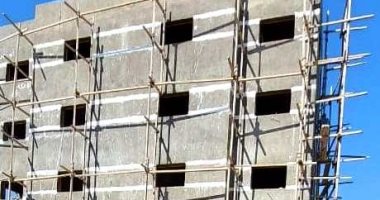 محافظ سوهاج يتابع الموقف التنفيذي لأعمال إنشاء 108 عمائر سكنية بقرى حياة كريمة