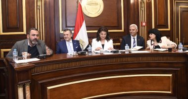 وزير الآثار: الدولة تبذل جهوداً للنهوض بالسياحة والوعي بثقافة التعامل مع الأثر ضرورى