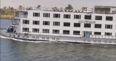 محافظ أسوان: قرار بوقف باخرة سياحية عن العمل لإلقاء المخلفات الصلبة فى النيل.. فيديو