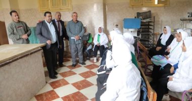 وكيل تعليم الوادى الجديد يحيل إدارة مدرسة الخارجة الزراعية للتحقيق لعدم الالتزام 