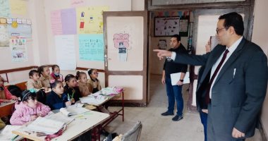 وكيل تعليم الغربية يتابع انتظام العملية التعليمية بقرى إدارة شرق طنطا