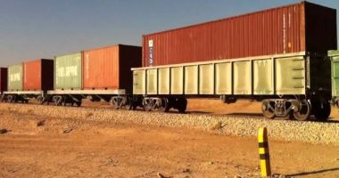 السكة الحديد تطور منظومة نقل البضائع.. الربط مع كافة الموانئ وتجديد 81 جرارًا وتصنيع 300 عربة محليًا والتعاقد على 800 عربة أخرى.. وافتتاح أول ميناء جاف بأكتوبر.. وإنشاء خطوط مفردة للربط مع المدن الصناعية