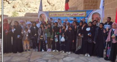 محافظ جنوب سيناء يقدم الهدايا لرهبان سانت كاترين احتفالا بعيد القديسة كاترين