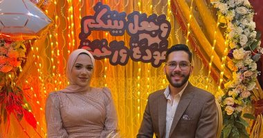 الزميل مصطفى جابر يحتفل بخطوبته على المصورة الصحفية سارة سيد وتامر حسنى يهنئه.. صور