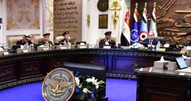 الرئيس السيسى يشهد اختبارات كشف الهيئة للطلبة المتقدمين للكليات العسكرية.. صور