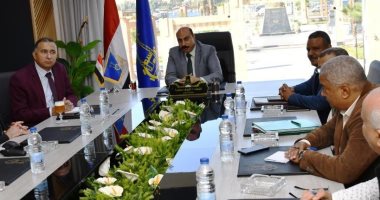 محافظ أسوان: قرب انتهاء مشروع تخفيض منسوب المياه الجوفية بنفق السد العالى