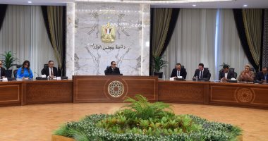 رئيس الوزراء: مهلة أسبوعان للمحلات والمنافذ التجارية لإعلان الأسعار على السلع