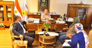 محافظ أسيوط يتابع مستجدات العمل بمنظومة المتغيرات المكانية لرصد التعديات