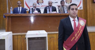 جمال عوض رئيسا لاتحاد طلاب جامعة جنوب الوادى.. ومحمد قاعود نائبا