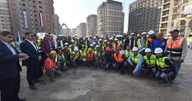 وزير الإسكان يتفقد مشروعات التجمع العمرانى "صوارى" بالإسكندرية